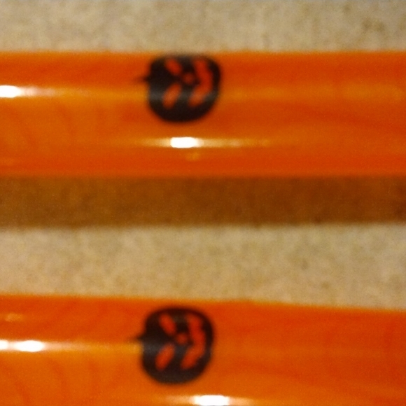 Glow Sticks&Flashlight Set - Picture 9 of 10